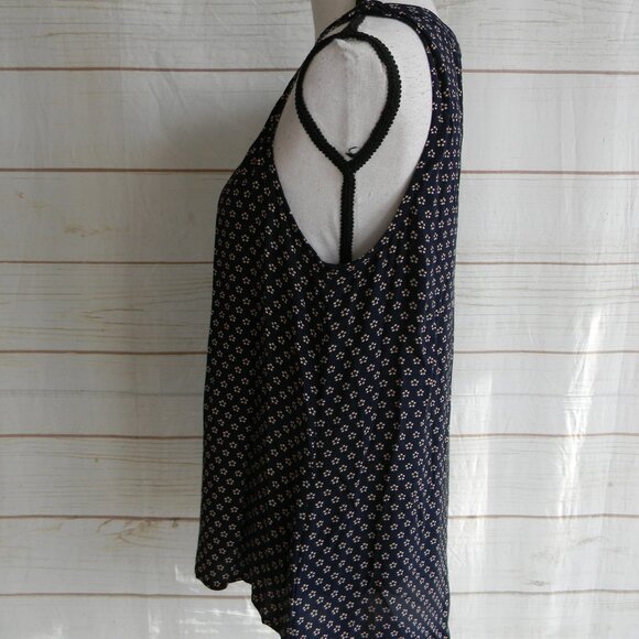 SANCTUARY Black FLORAL SLEEVELESS BUTTON DOWN BLOUSE TOP SZ M - Picture 2 of 4